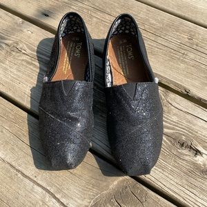TOMS black glitter canvas